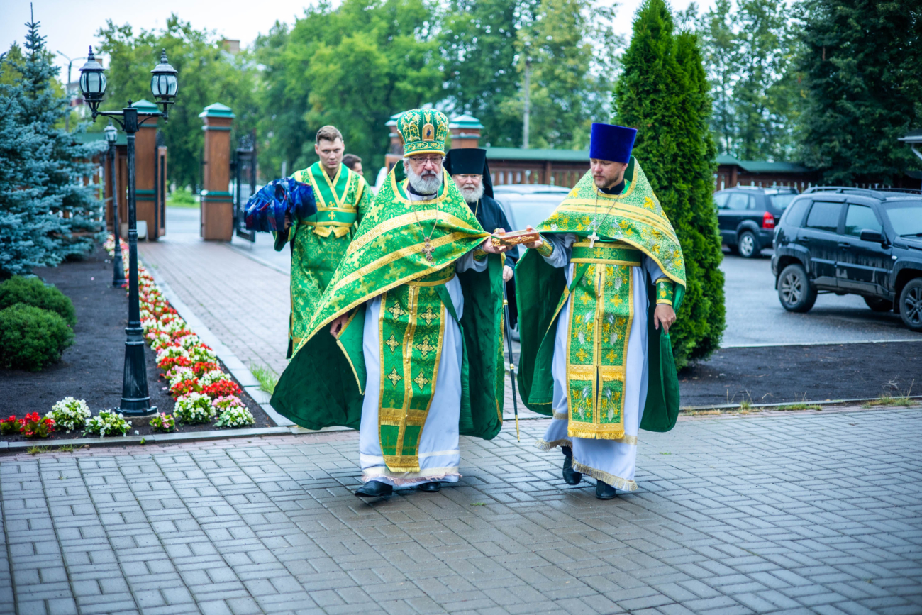 Престольные торжества в храме преподобного Серафима Саровского города  Сарапула | 01.08.2023 | Сарапул - БезФормата