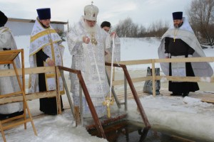 Крещение-Господне-2016-в-Сарапуле-50-иордань-река-Кама-Южный-порт