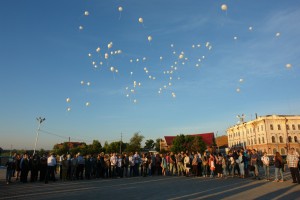 Акция Свеча Памяти Сарапул 220616 4 утра (25)